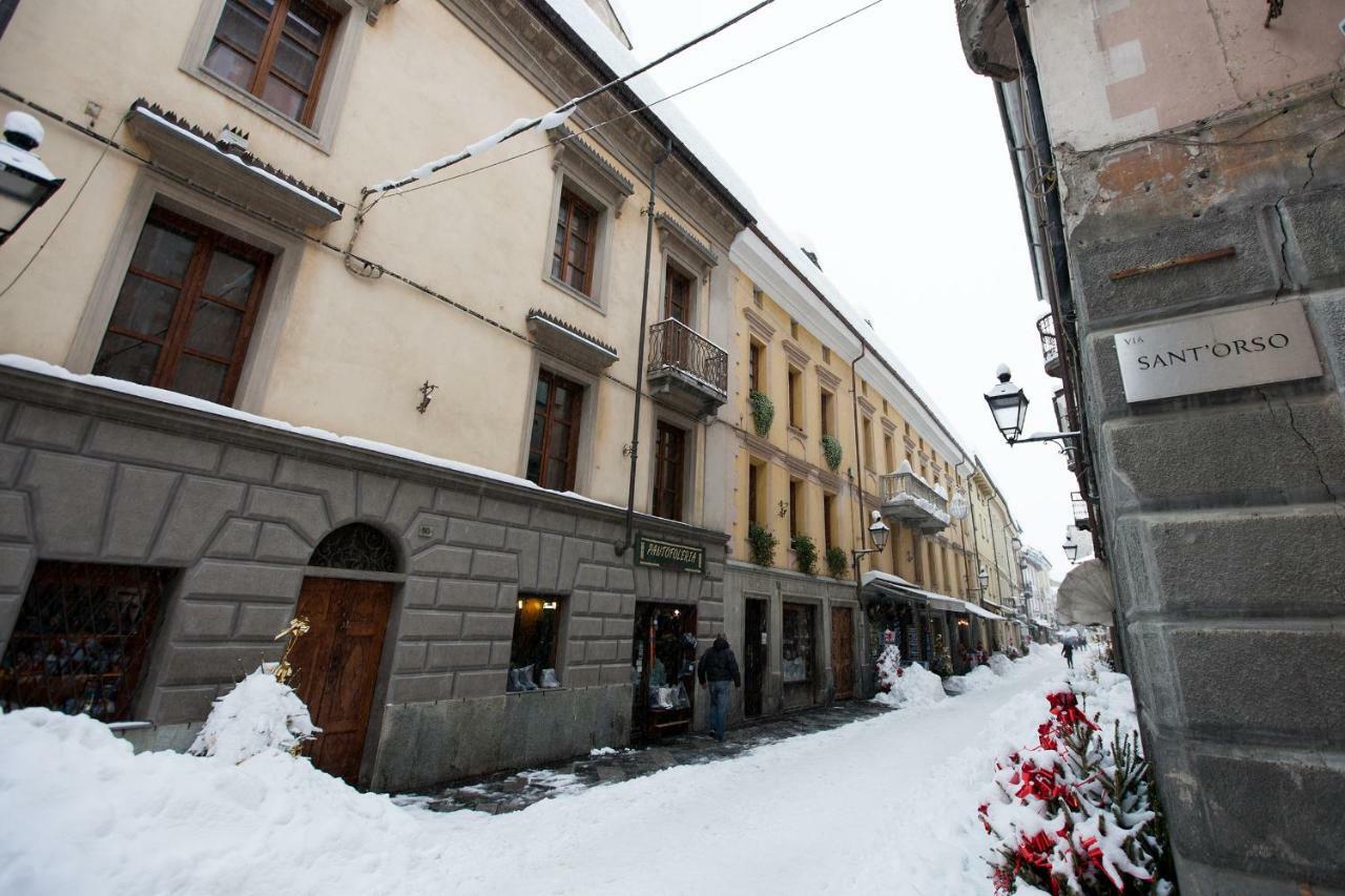 Maison Isabella - Appartamento Nel Cuore Di Aosta Exteriör bild